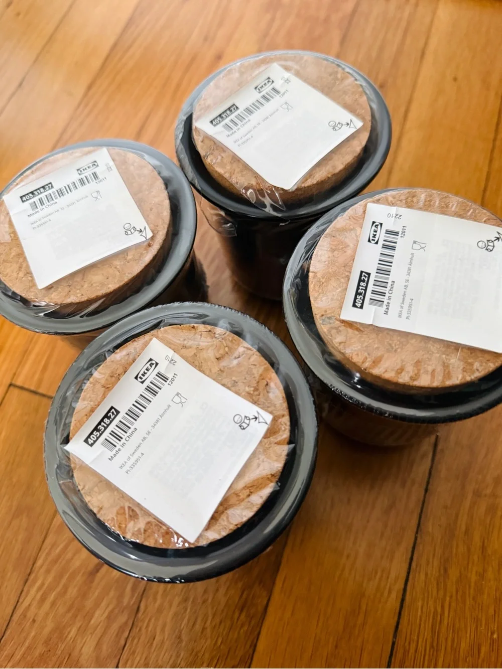4 Jars with Lid Black Stoneware with Cord lid